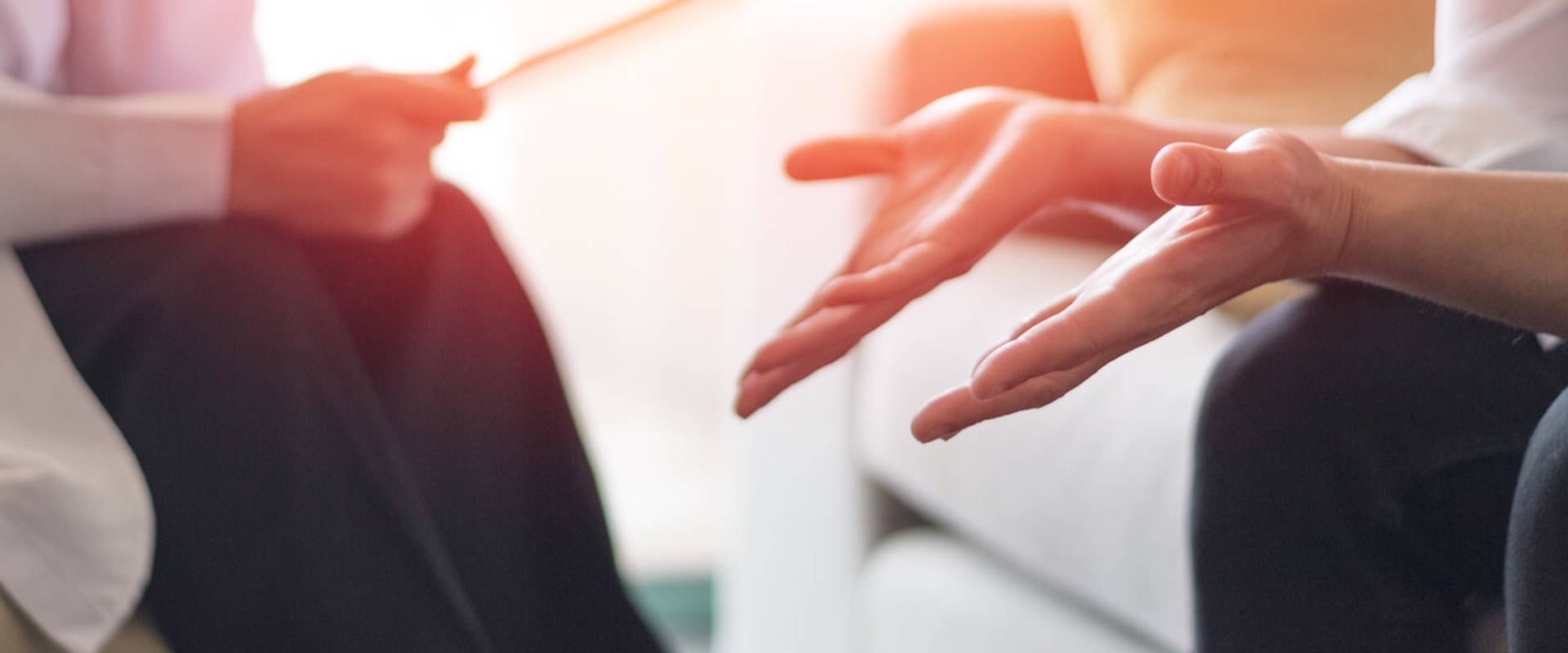Is there a way to talk to a therapist online free?